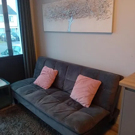 Compact One Bed Near Of *