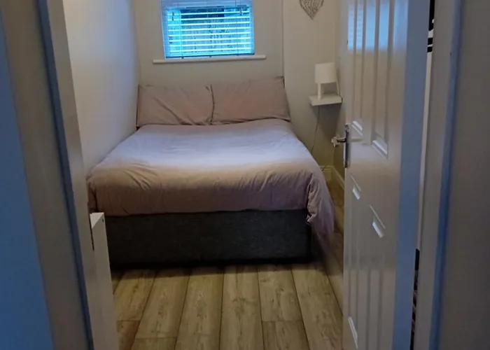 Compact One Bed Near Of 公寓